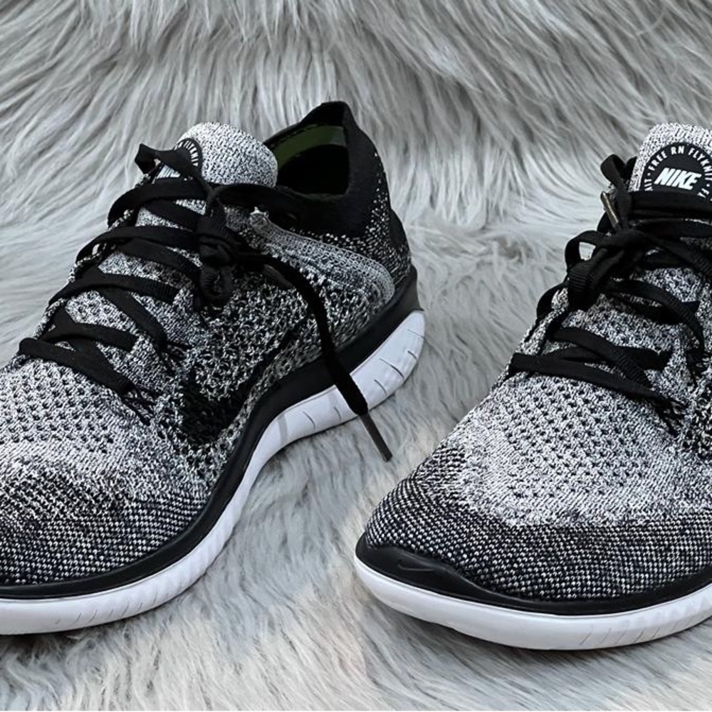 Nike Free Run Flyknit 2018. Mens. 942838-101 - Picture 2 of 9